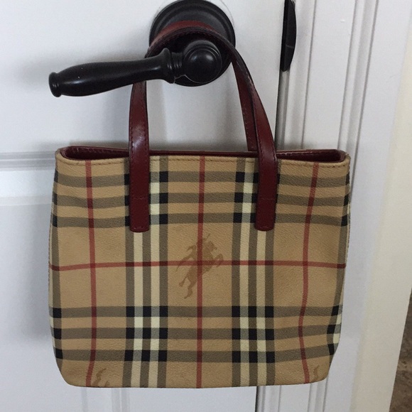Classic Burberry Haymarket Check Tote - Picture 1 of 13